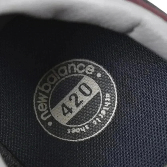 New Balance 420 Gray Red Running  Shoes Sneakers Suede Size 7 - Picture 9 of 11